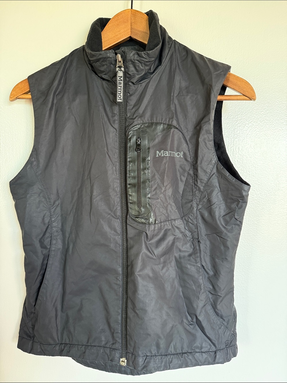 Marmot Women’s Black Insulated Vest with Chest Zip Pocket